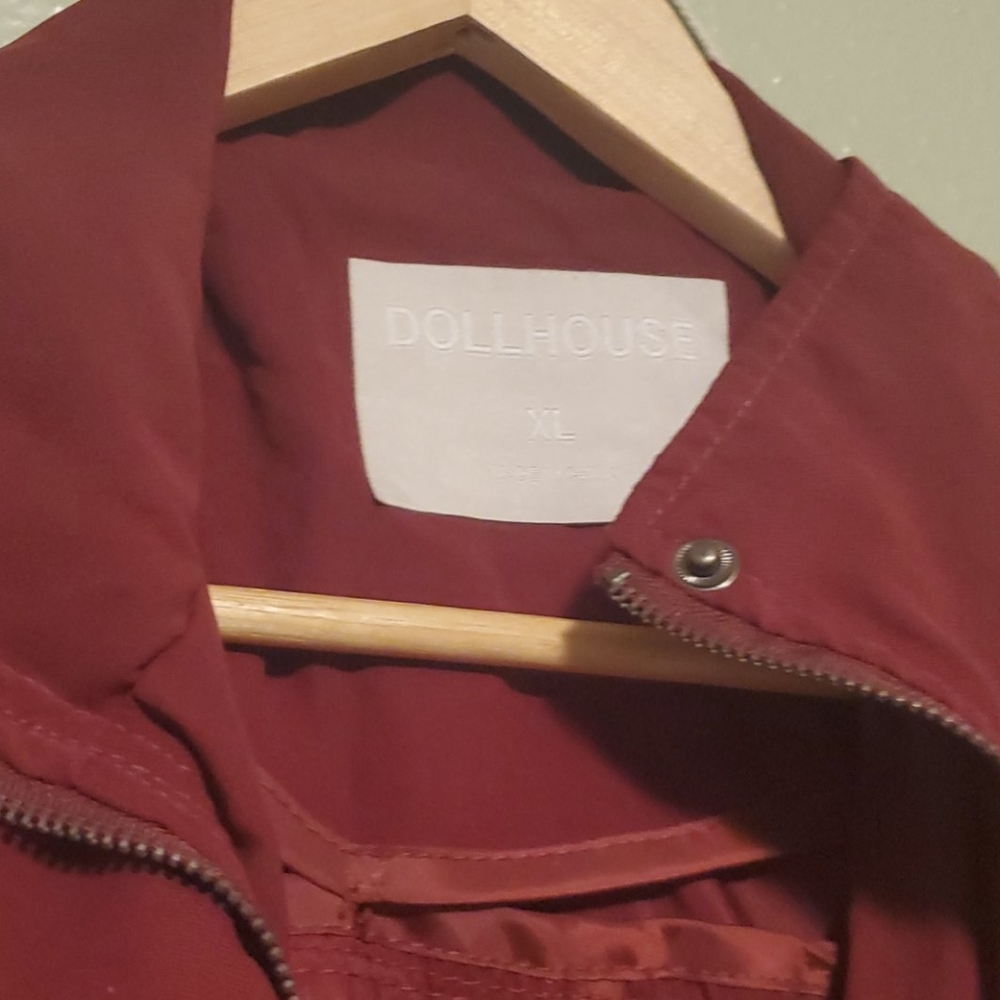 Clothing - Picture 2 of 3